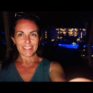 Meet your Posher, Caren